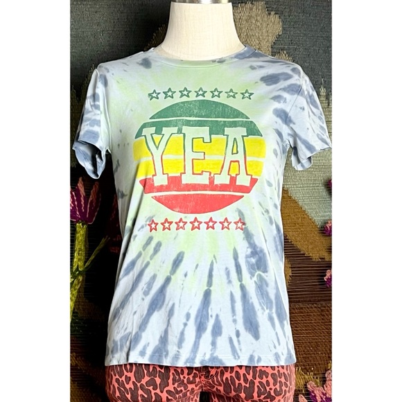 Pam & Gela Graphic Tee S - Picture 9 of 12